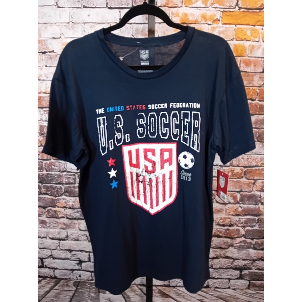 USA Men's Soccer T-shirt Large Navy Blue Red Wht Logo New